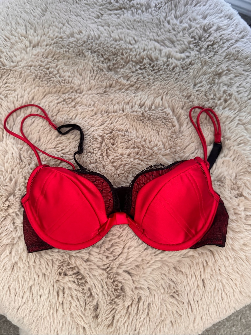 Women’s Red Underwire Push-Up Bra